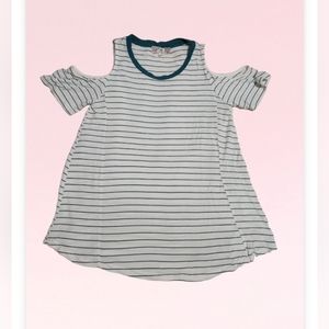 Cold Shoulder Top Size S
